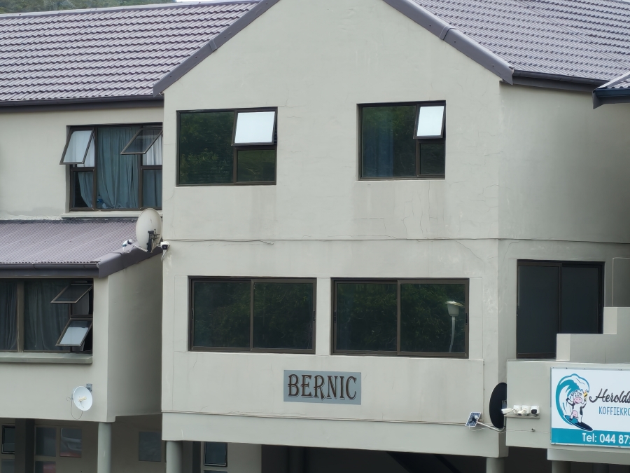 3 Bedroom Property for Sale in Herolds Bay Western Cape